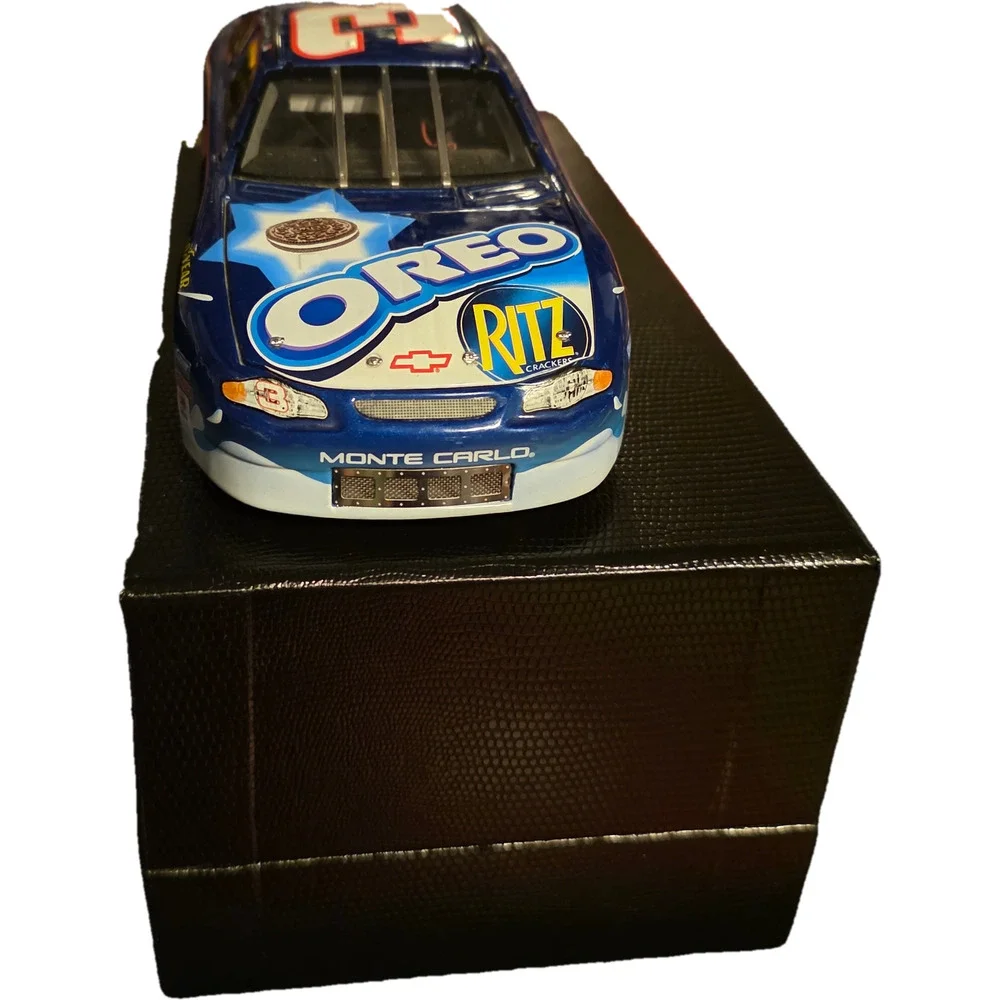 Dale Earnhardt Jr #3 Oreo/Ritz 2002 Monte Carlo Elite 1:24 Diecast LE Nascar